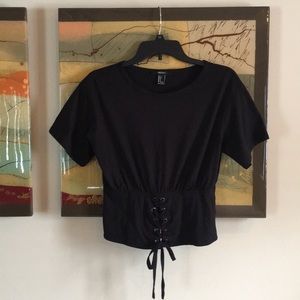 🌺💕Cute Forever 21 Black Waist Tie Top💕🌺